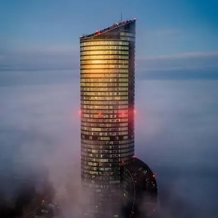 Sky Tower Prywatne 4* Wrocław