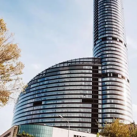 Sky Tower Prywatne 4* Breslau